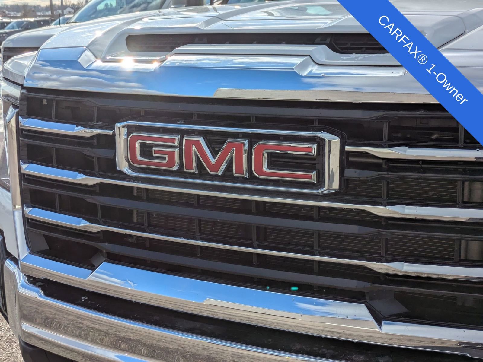 Used 2024 GMC Sierra 2500 SLE w/ SLE Value Package; image 8