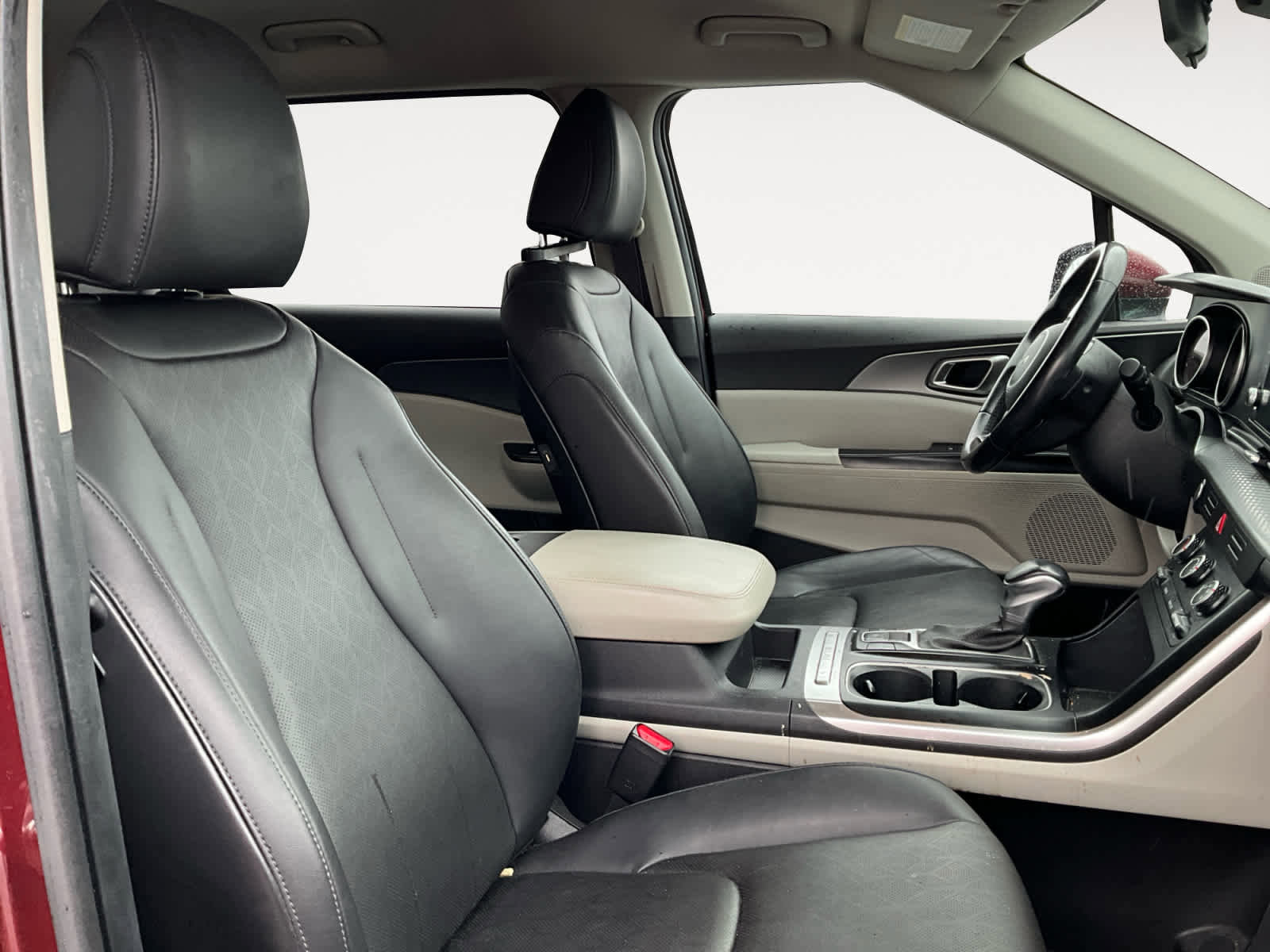 Used 2022 Kia Carnival LX image 17