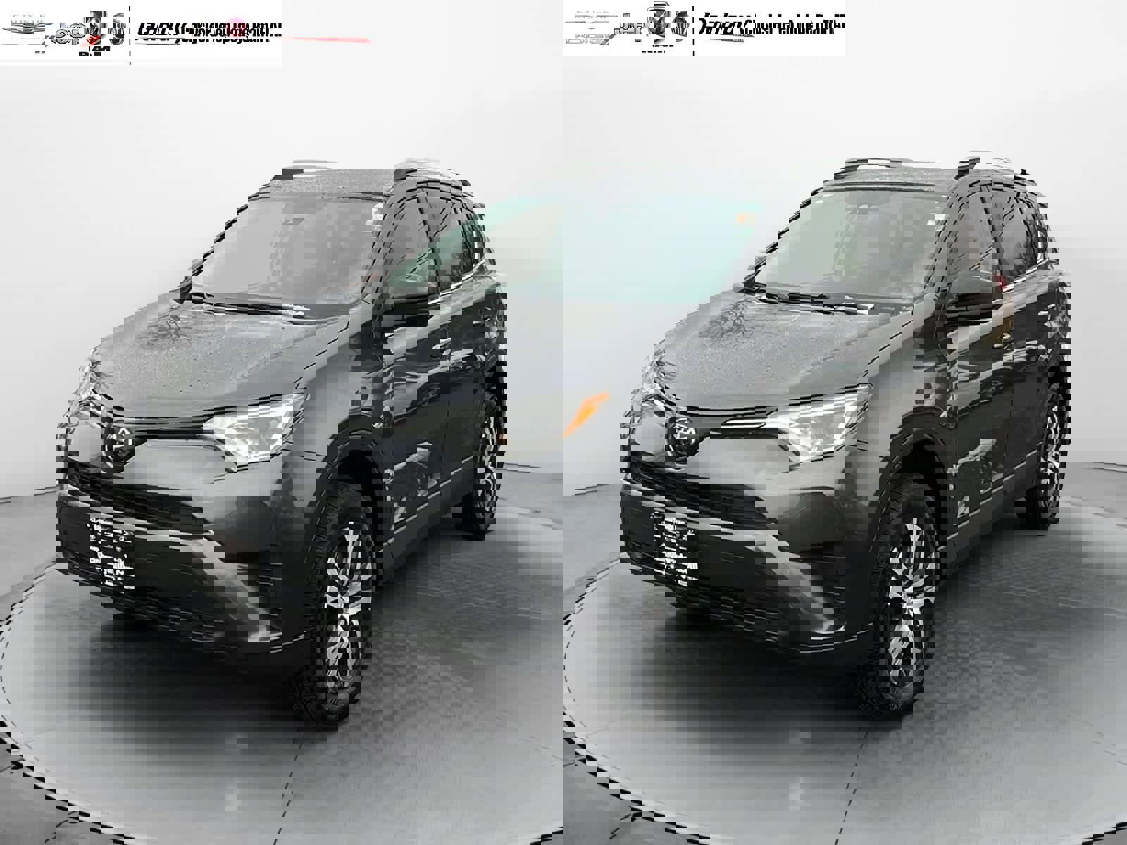 Used 2018 Toyota RAV4 LE image 3