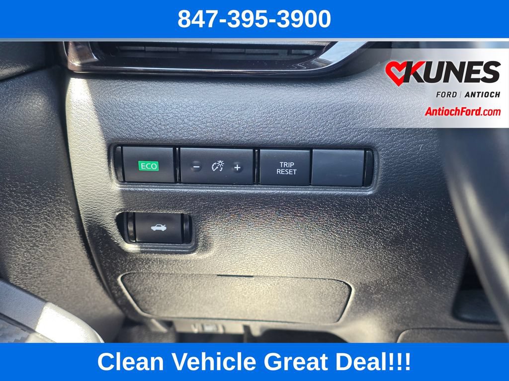 Used 2020 Nissan Sentra SV FWD image 40