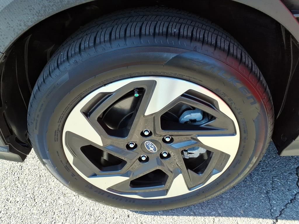 Used 2025 Subaru Crosstrek 2.5i Limited w/ Crosstrek Mirror Package image 10