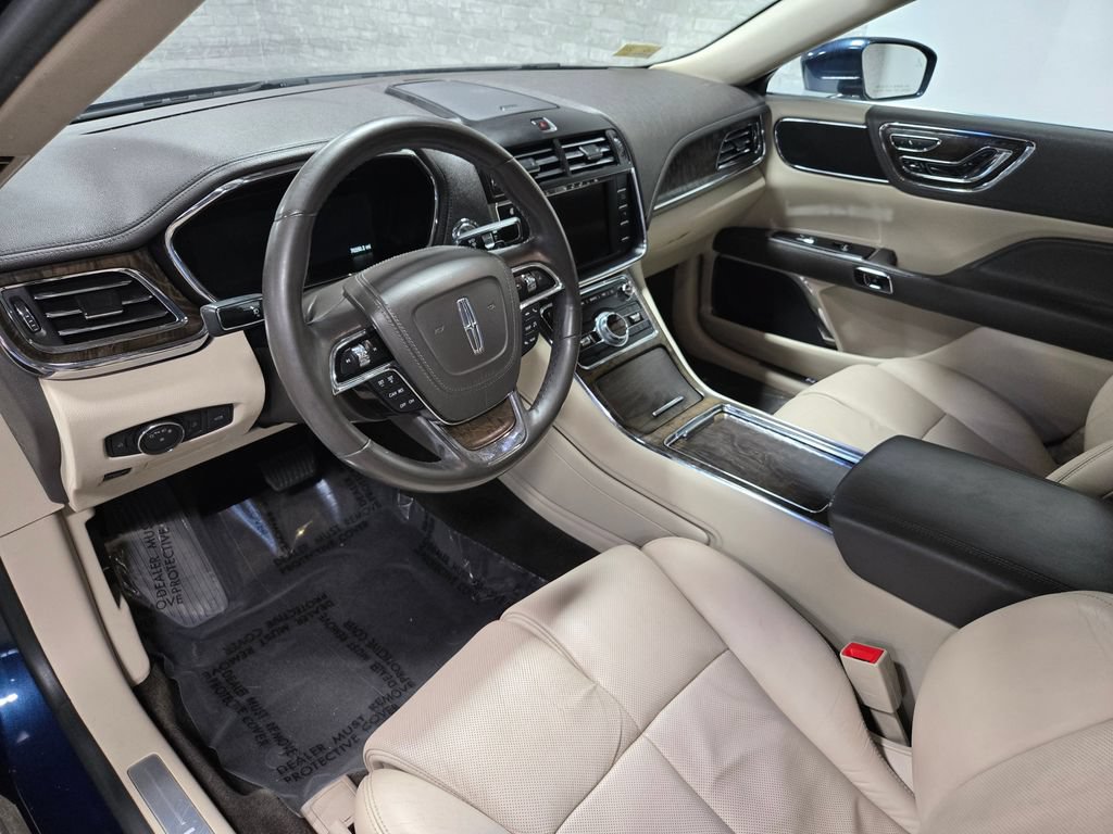 Used 2017 Lincoln Continental Reserve w/ Climate Package AWD/4WD image 12