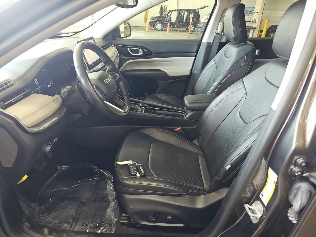 Certified 2022 Jeep Compass Limited w/ Elite Group AWD/4WD image 5