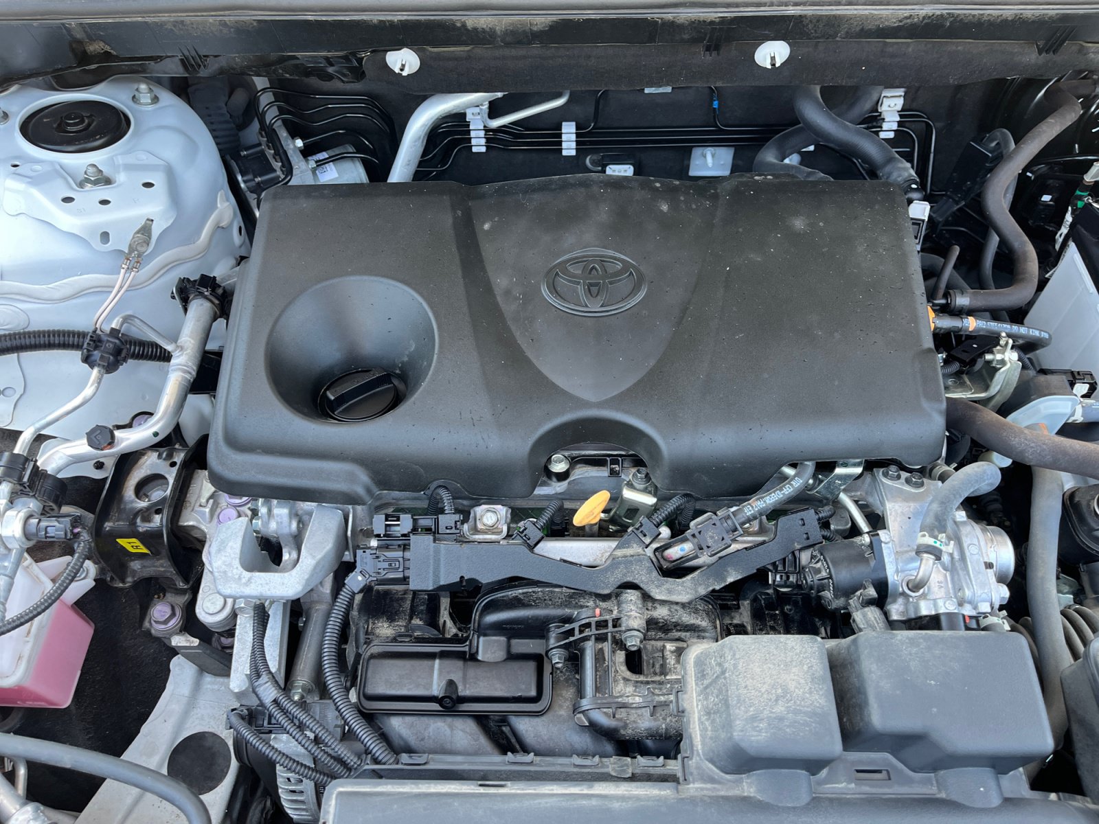 Used 2022 Toyota RAV4 XLE AWD/4WD image 22