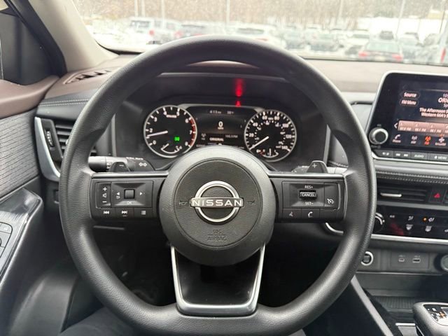 Used 2023 Nissan Rogue S image 13
