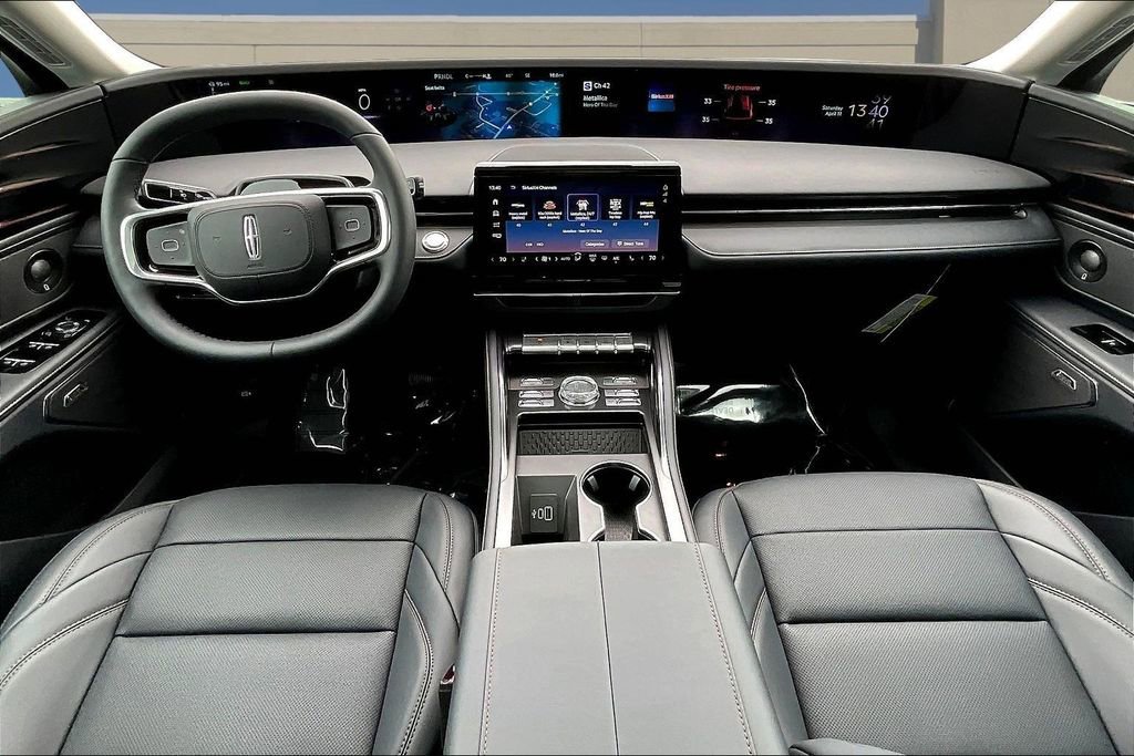 New 2026 Lincoln Nautilus Premier w/ Equipment Group 102A AWD/4WD image 5