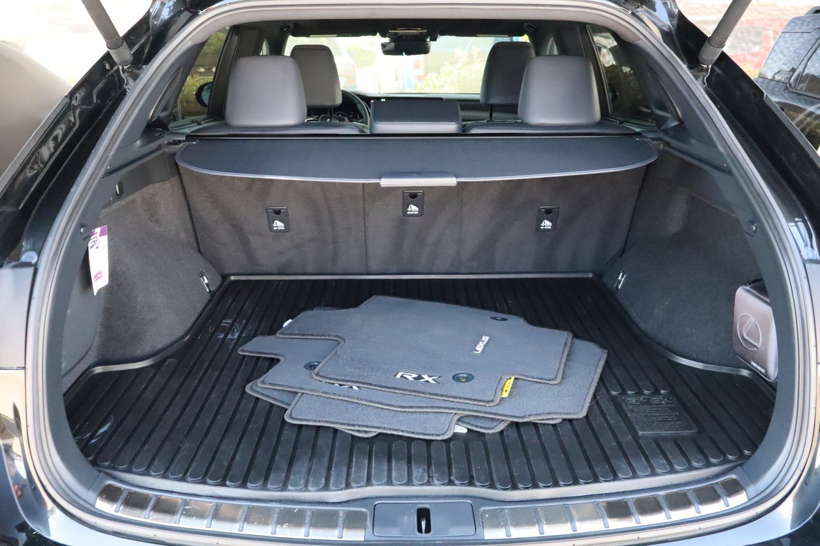 Used 2023 Lexus RX 350 FWD w/ Cold Area Package image 39
