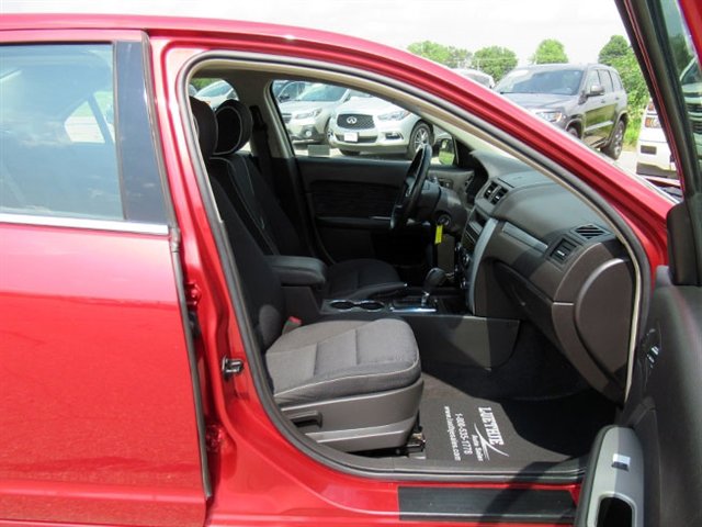 Used 2011 Ford Fusion SE w/ 202A Rapid Spec Order Code image 13