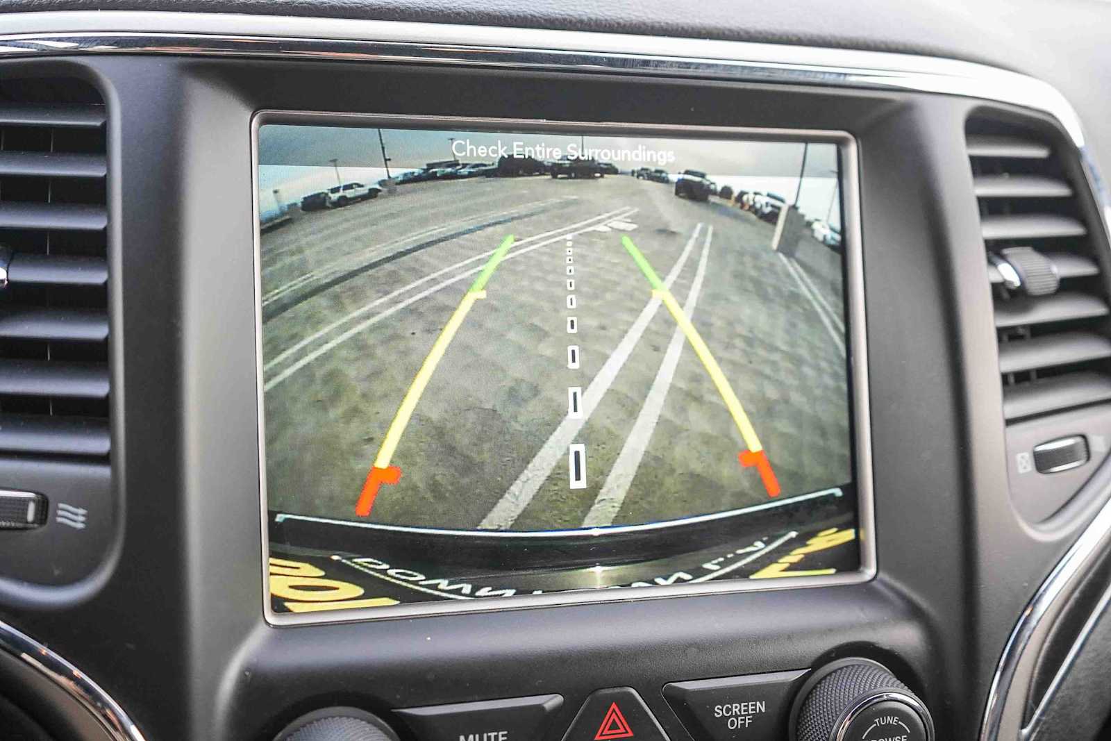 Used 2018 Jeep Grand Cherokee Limited image 23