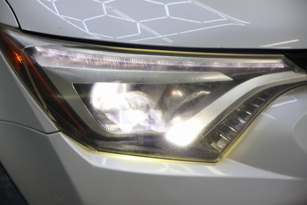 Used 2016 Toyota RAV4 Limited image 24