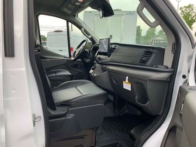 New 2024 Ford E-Transit Low Roof RWD image 14