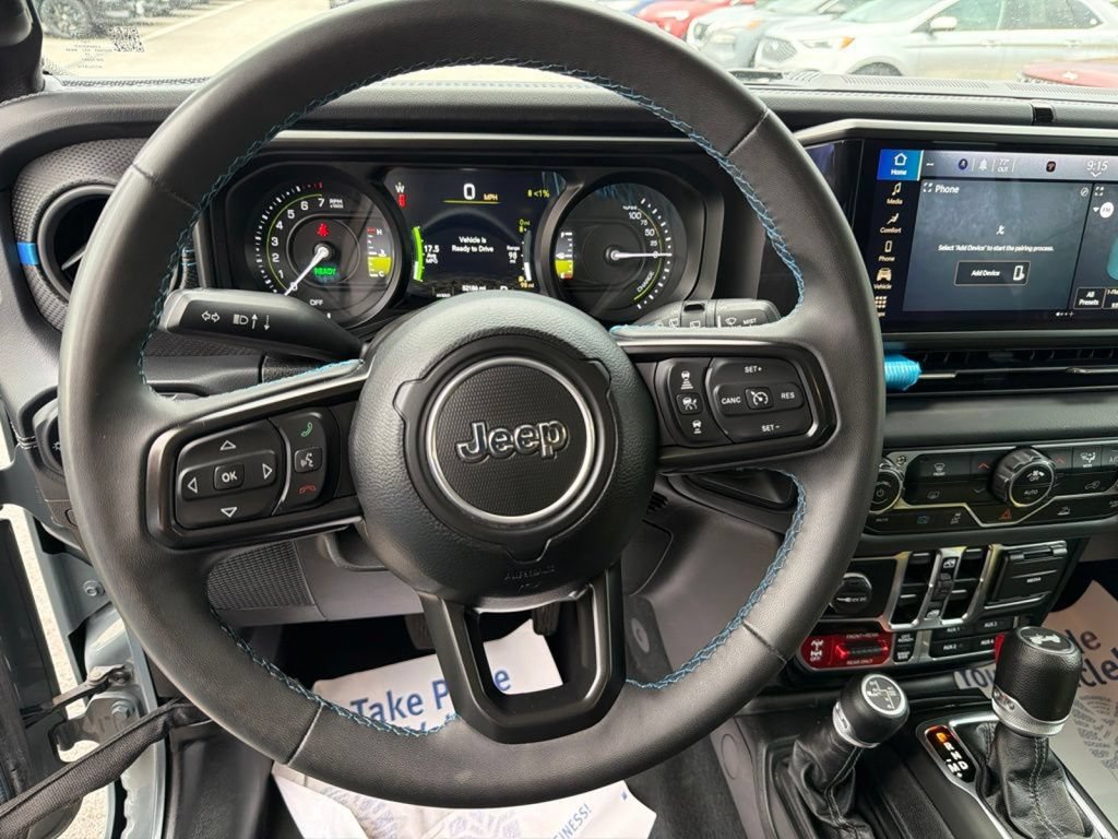 Used 2024 Jeep Wrangler Unlimited Rubicon 4xe AWD/4WD image 17