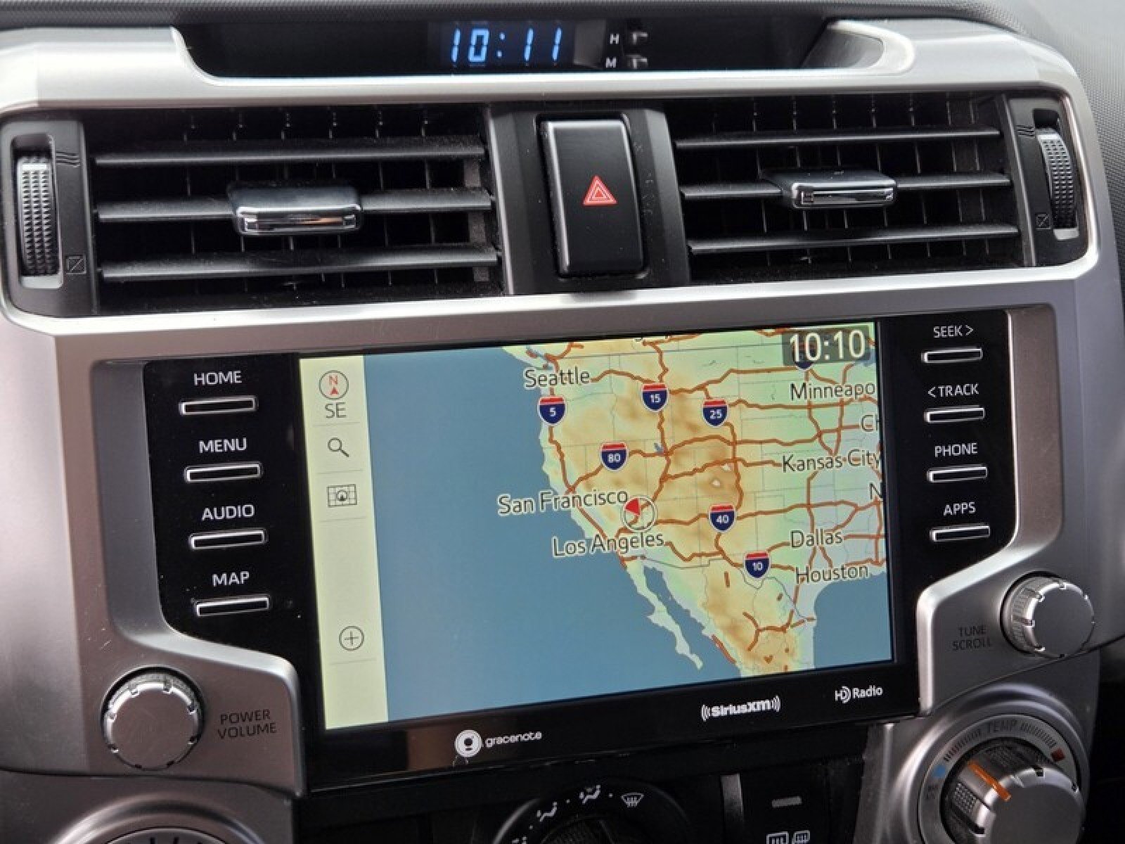 Used 2020 Toyota 4Runner SR5 AWD/4WD image 28