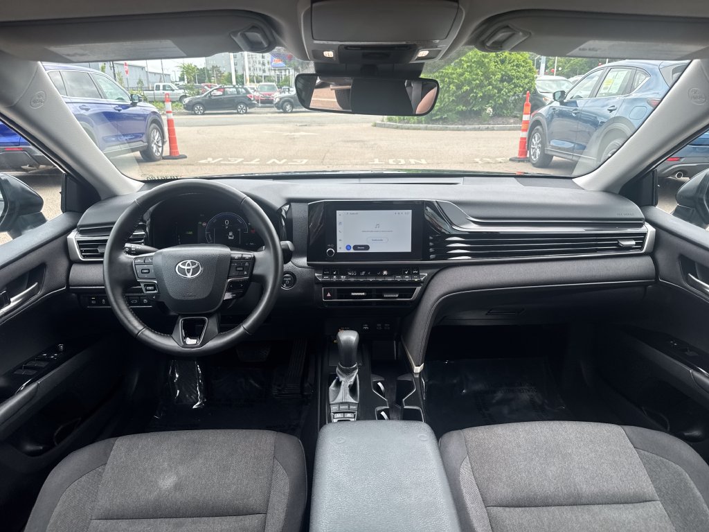 Used 2025 Toyota Camry LE w/ Convenience Package AWD/4WD image 10
