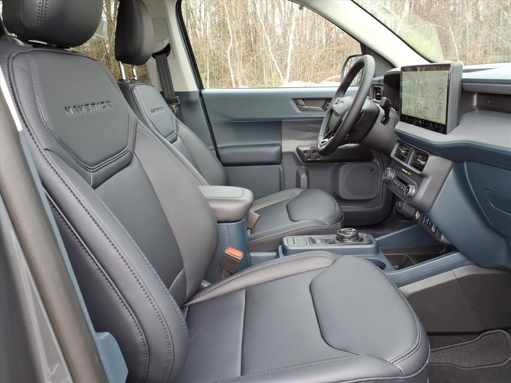 New 2026 Ford Maverick Lariat w/ Black Appearance Package image 12