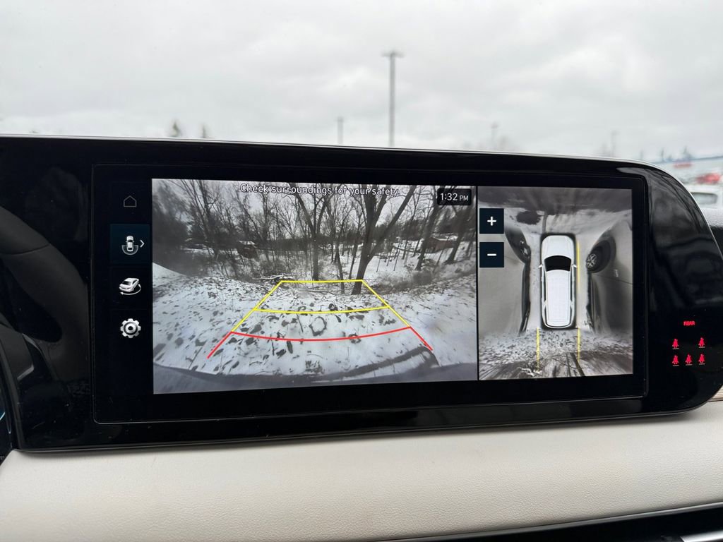 Used 2024 Hyundai Palisade Limited image 17