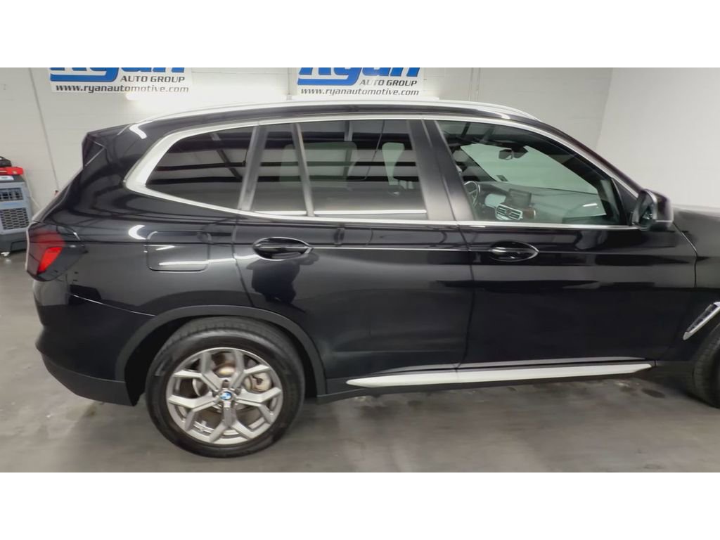 Used 2024 BMW X3 sDrive30i w/ Convenience Package RWD image 9