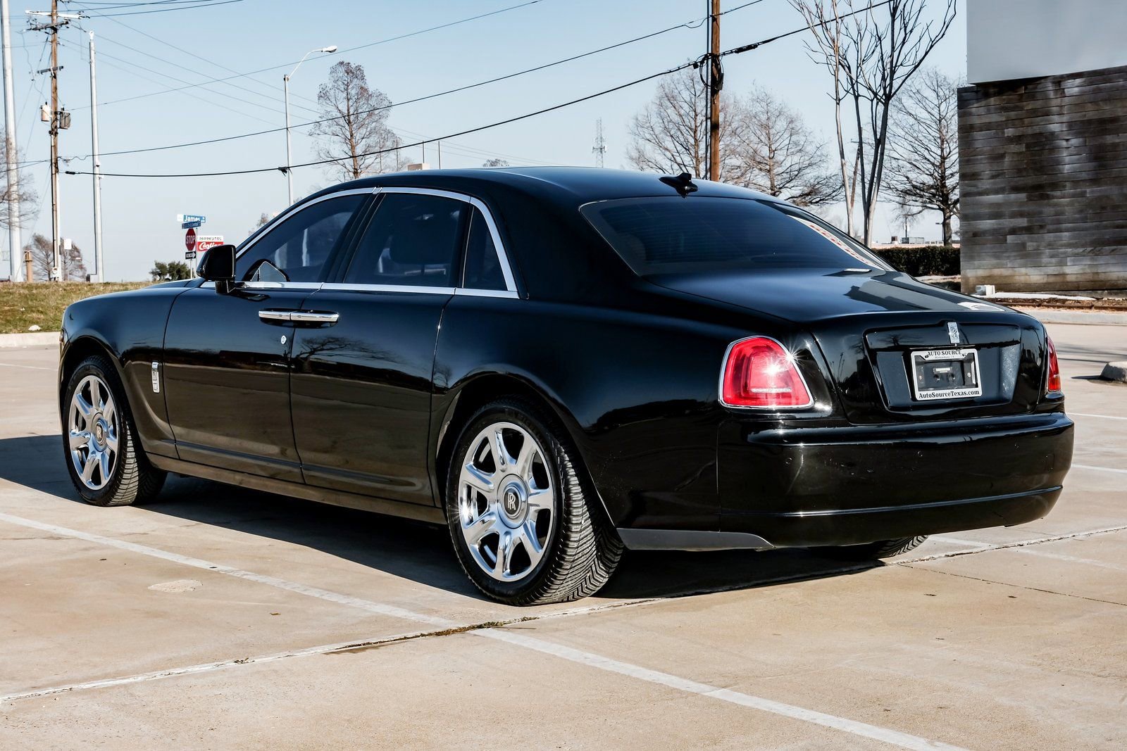 Used 2015 Rolls-Royce Ghost RWD image 12