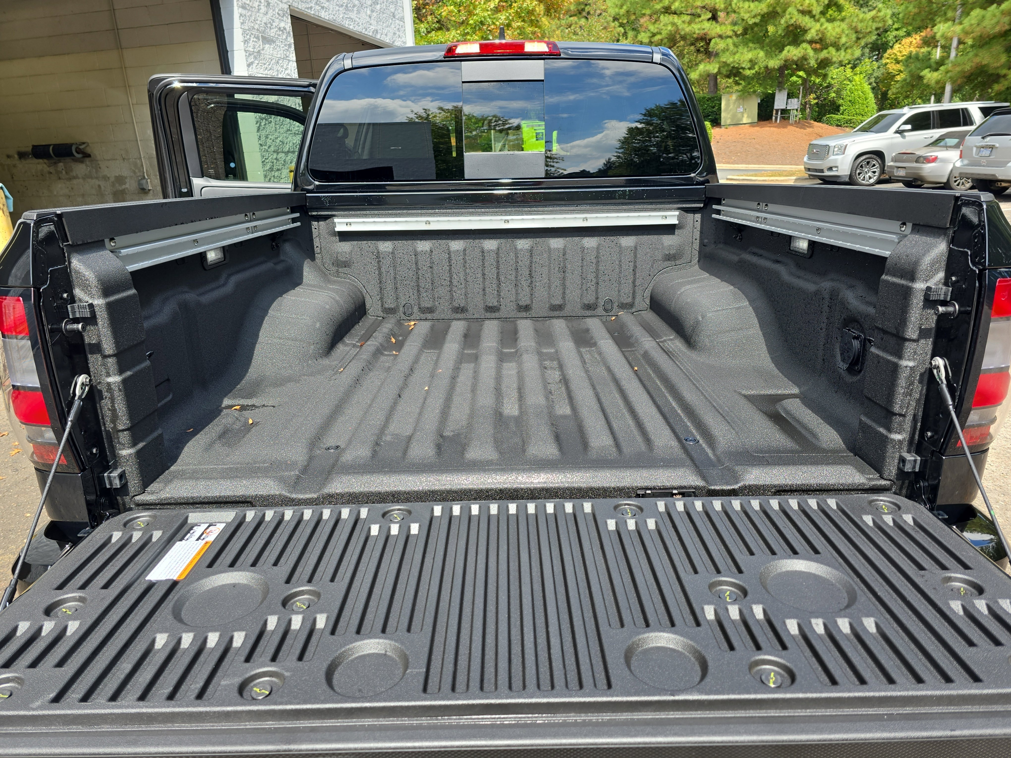 New 2026 Nissan Frontier PRO-4X image 12