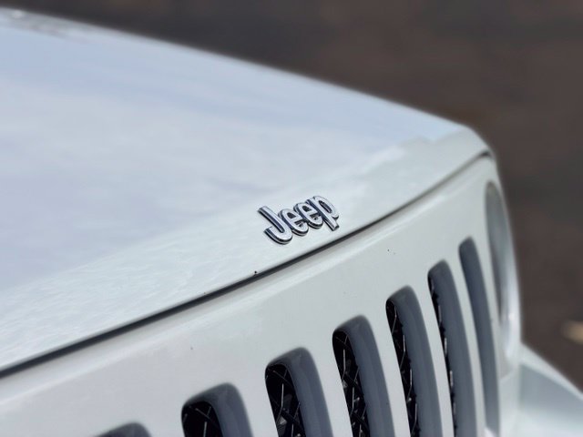 Used 2017 Jeep Patriot High Altitude AWD/4WD image 23