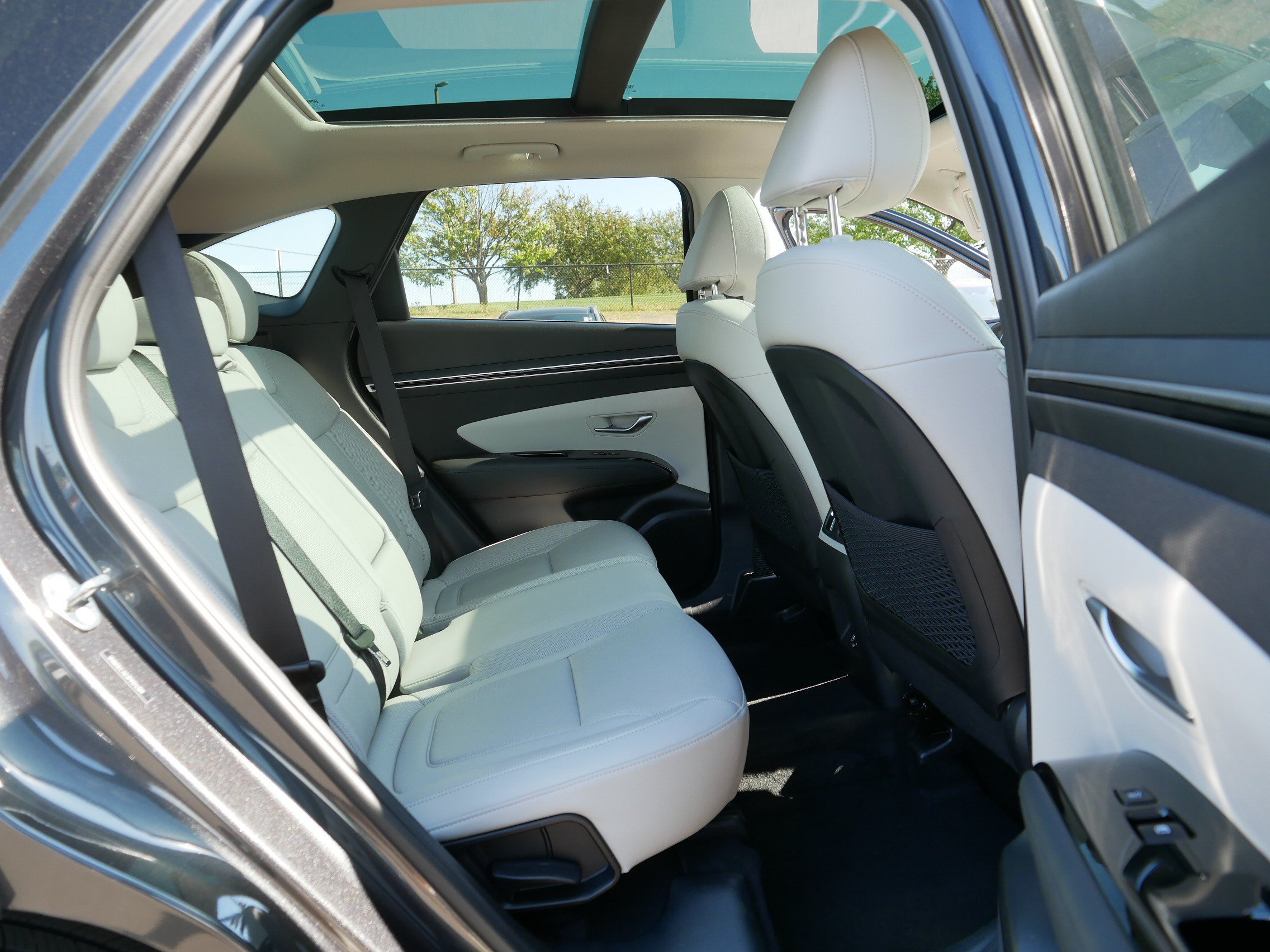 Used 2023 Hyundai Tucson Limited AWD/4WD image 18