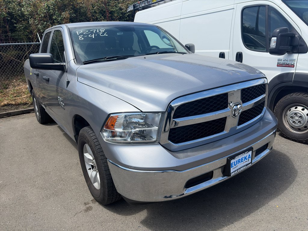 Used 2024 RAM 1500 Classic SLT AWD/4WD image 3