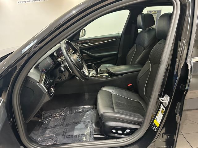 Used 2021 BMW 540i xDrive w/ Premium Package image 7