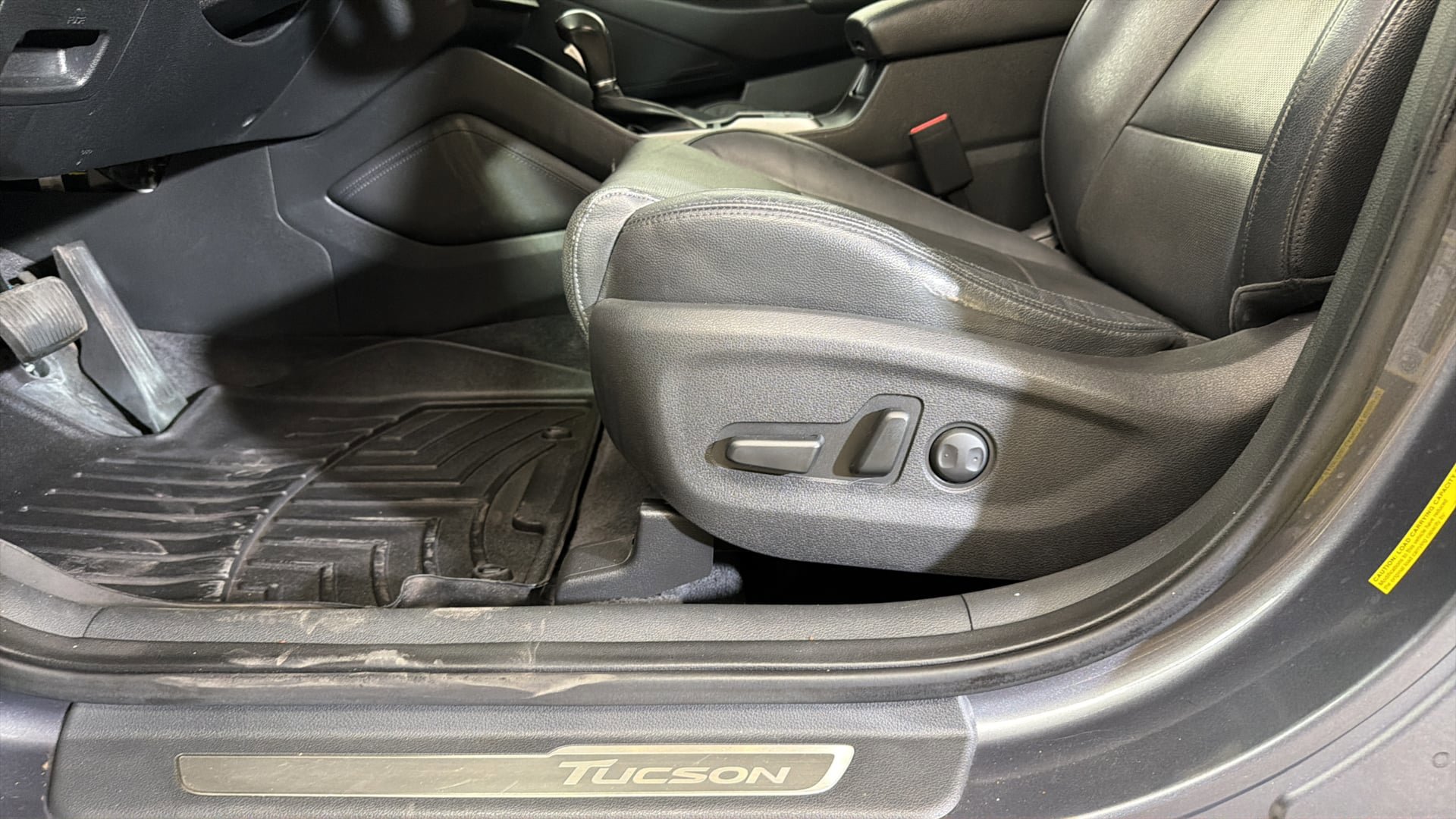 Used 2016 Hyundai Tucson Limited w/ Option Group 03 AWD/4WD image 19