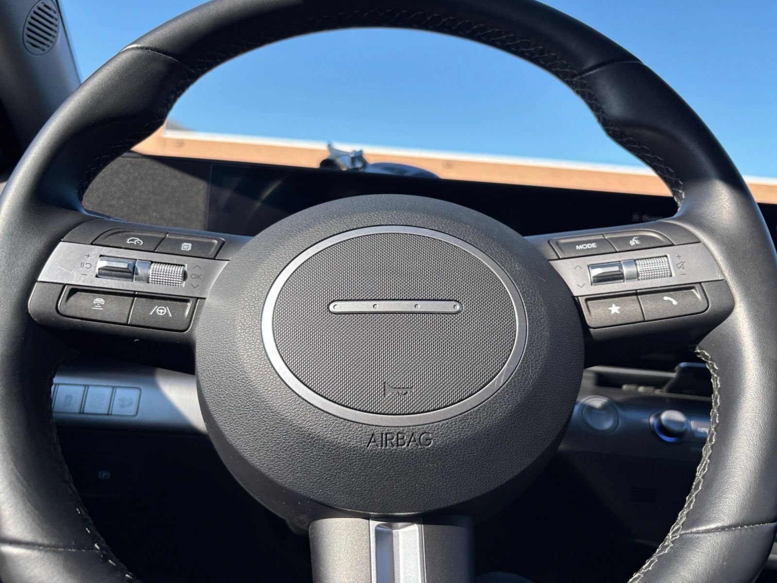 Used 2026 Hyundai Kona SEL Sport FWD image 25