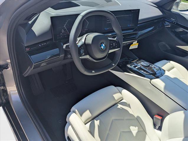 Used 2026 BMW 530i w/ Premium Package RWD image 3