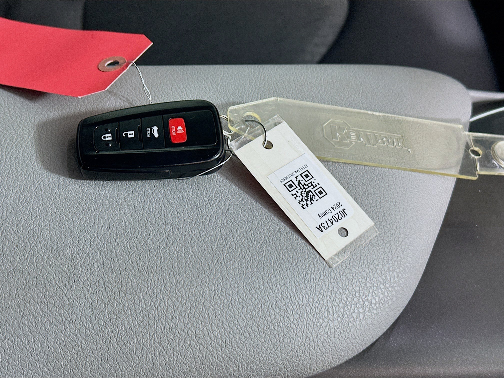 Used 2024 Toyota Camry LE w/ Convenience Package FWD image 33
