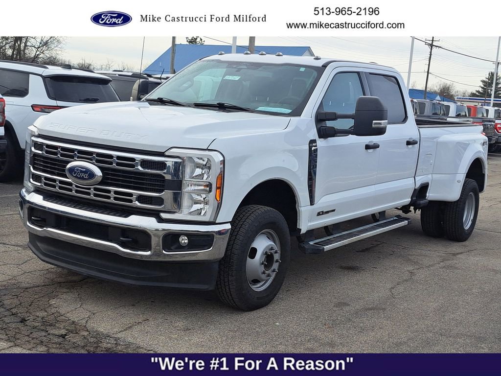 Used 2024 Ford F350 XLT image 1
