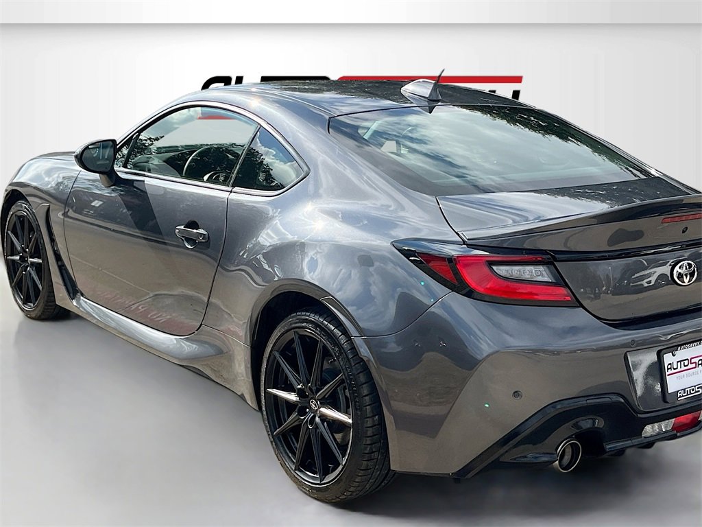 Used 2024 Toyota GR86 Premium image 5
