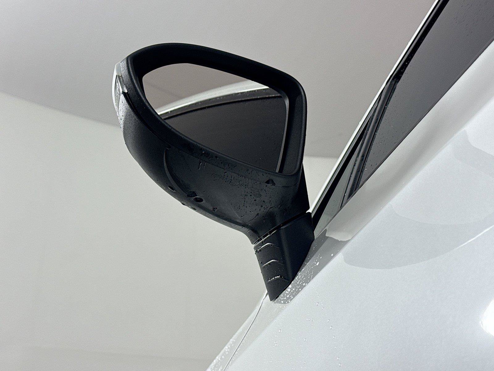 Used 2024 Volkswagen GTI SE FWD image 5