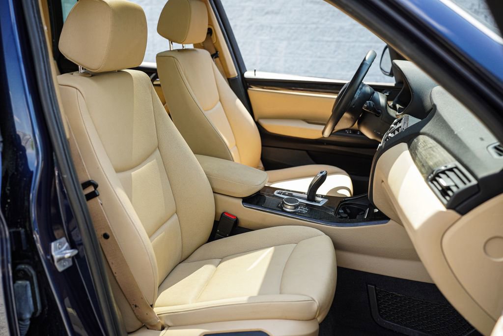 Used 2017 BMW X3 xDrive28i w/ Driving Assistance Package image 25