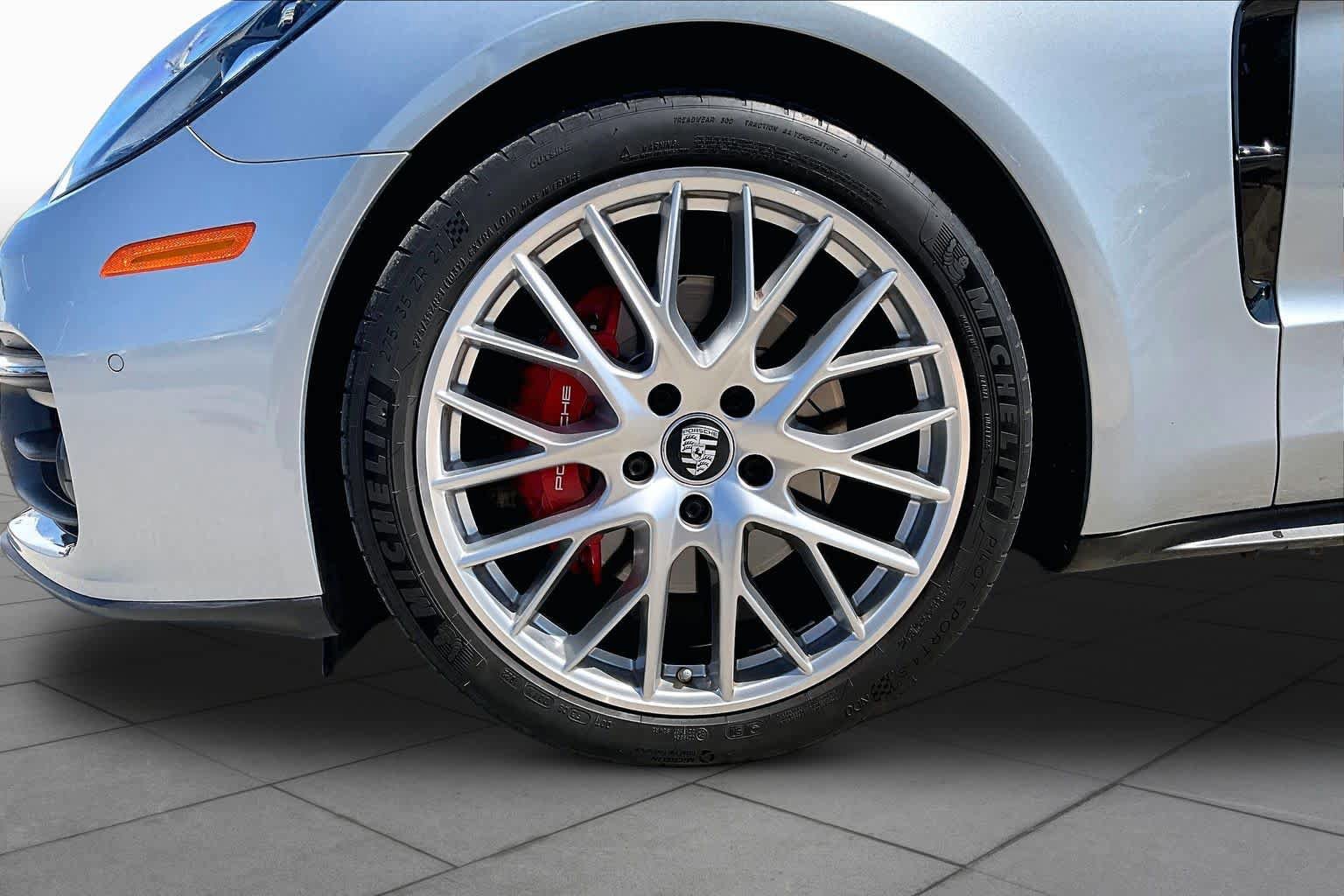 Used 2022 Porsche Panamera 4S AWD/4WD image 10