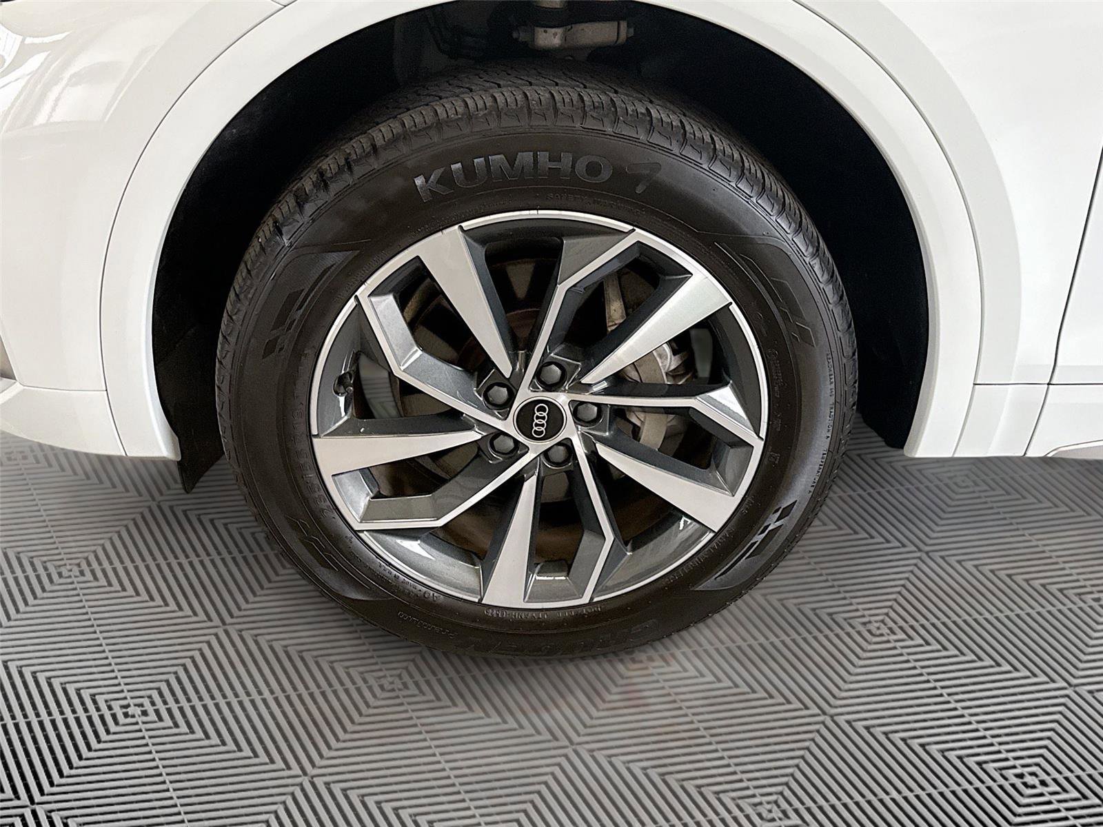 Certified 2023 Audi Q5 2.0T Premium Plus w/ Premium Plus Package AWD/4WD image 29