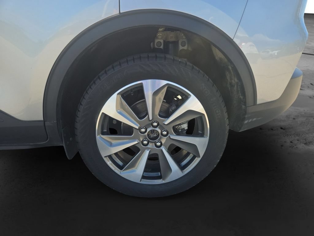 Used 2024 Ford Escape Platinum AWD/4WD image 13