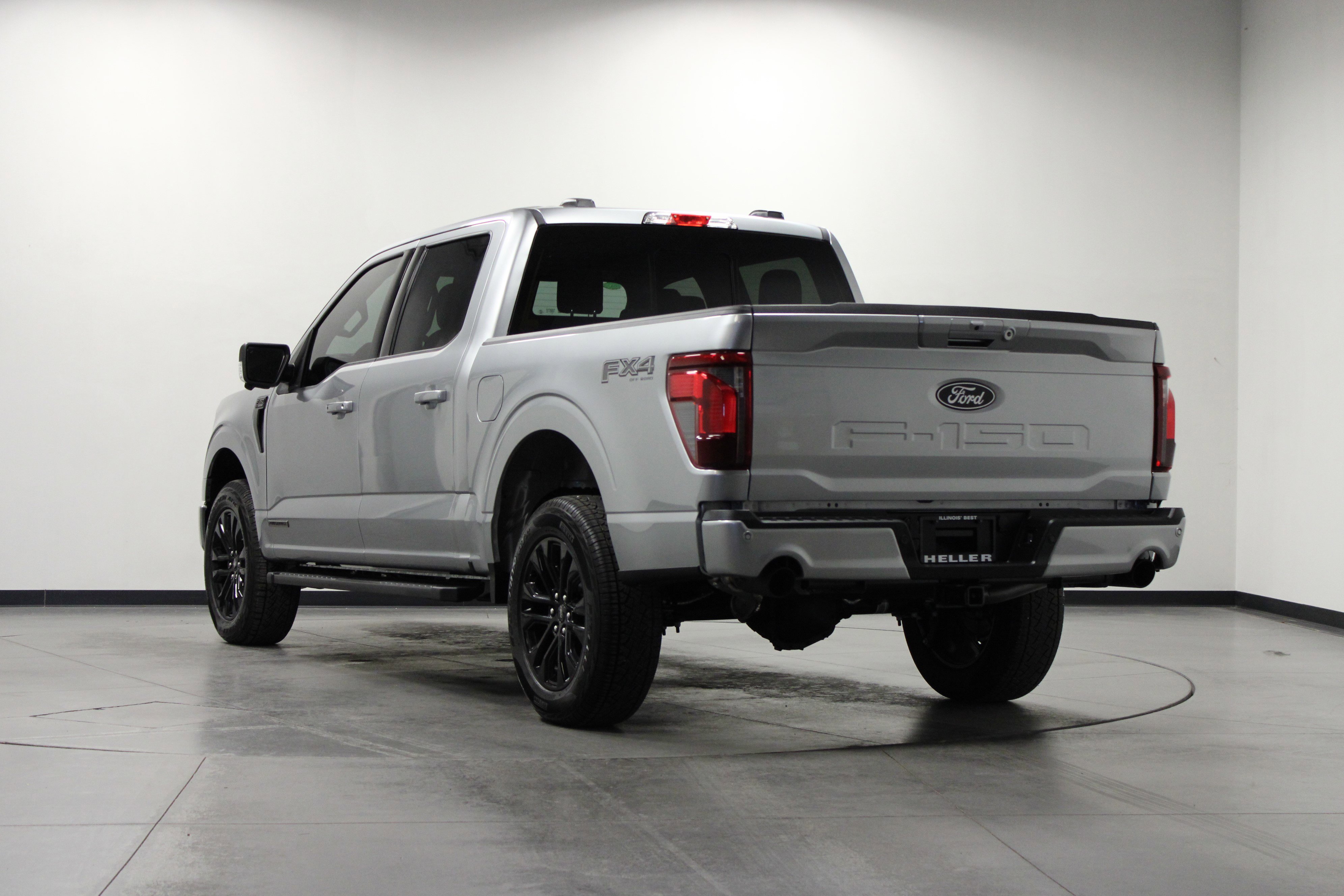 Used 2025 Ford F150 XLT w/ Equipment Group 302A MID image 6
