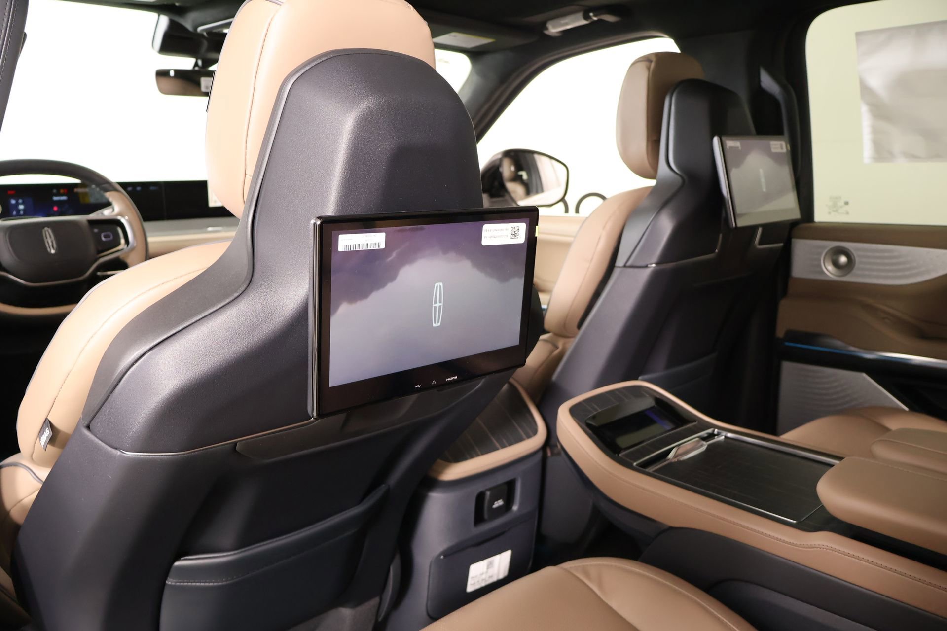 New 2026 Lincoln Navigator L Black Label image 3