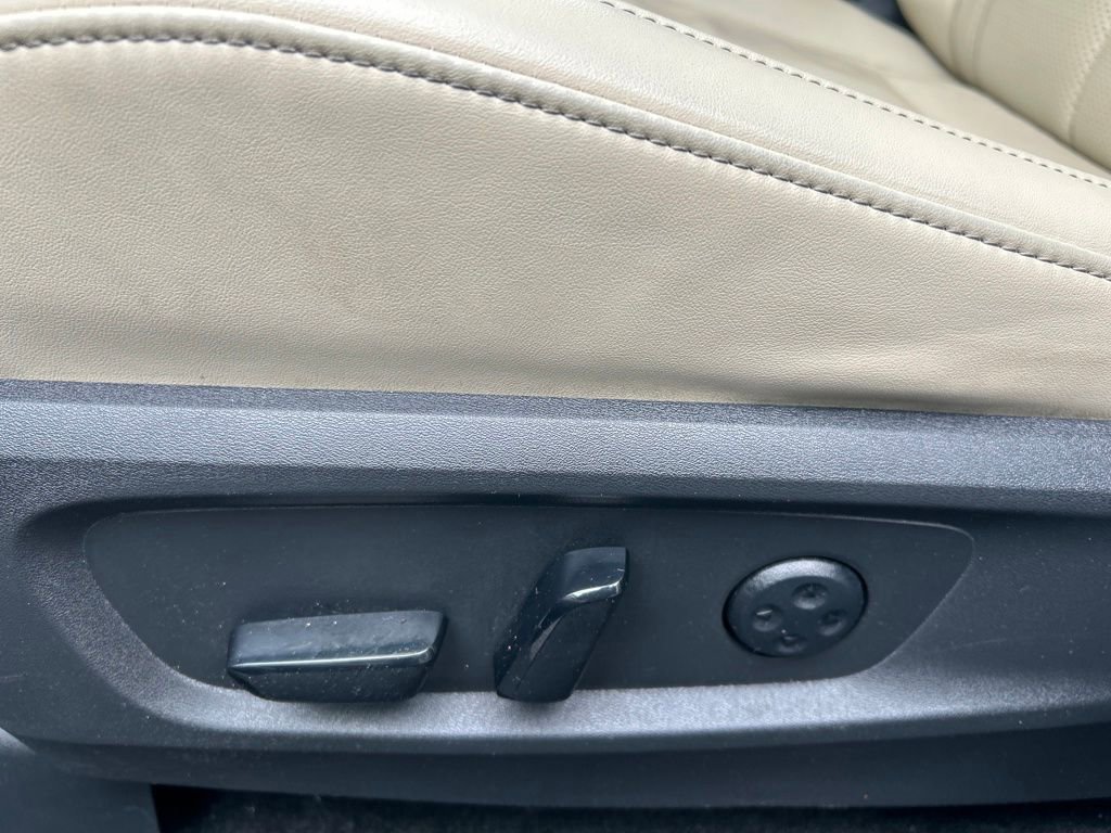 Used 2023 INFINITI QX60 Luxe w/ Vision Package image 38