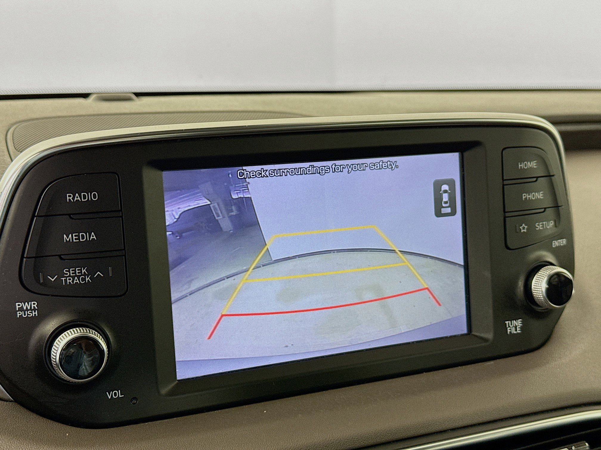 Used 2020 Hyundai Santa Fe SE image 14