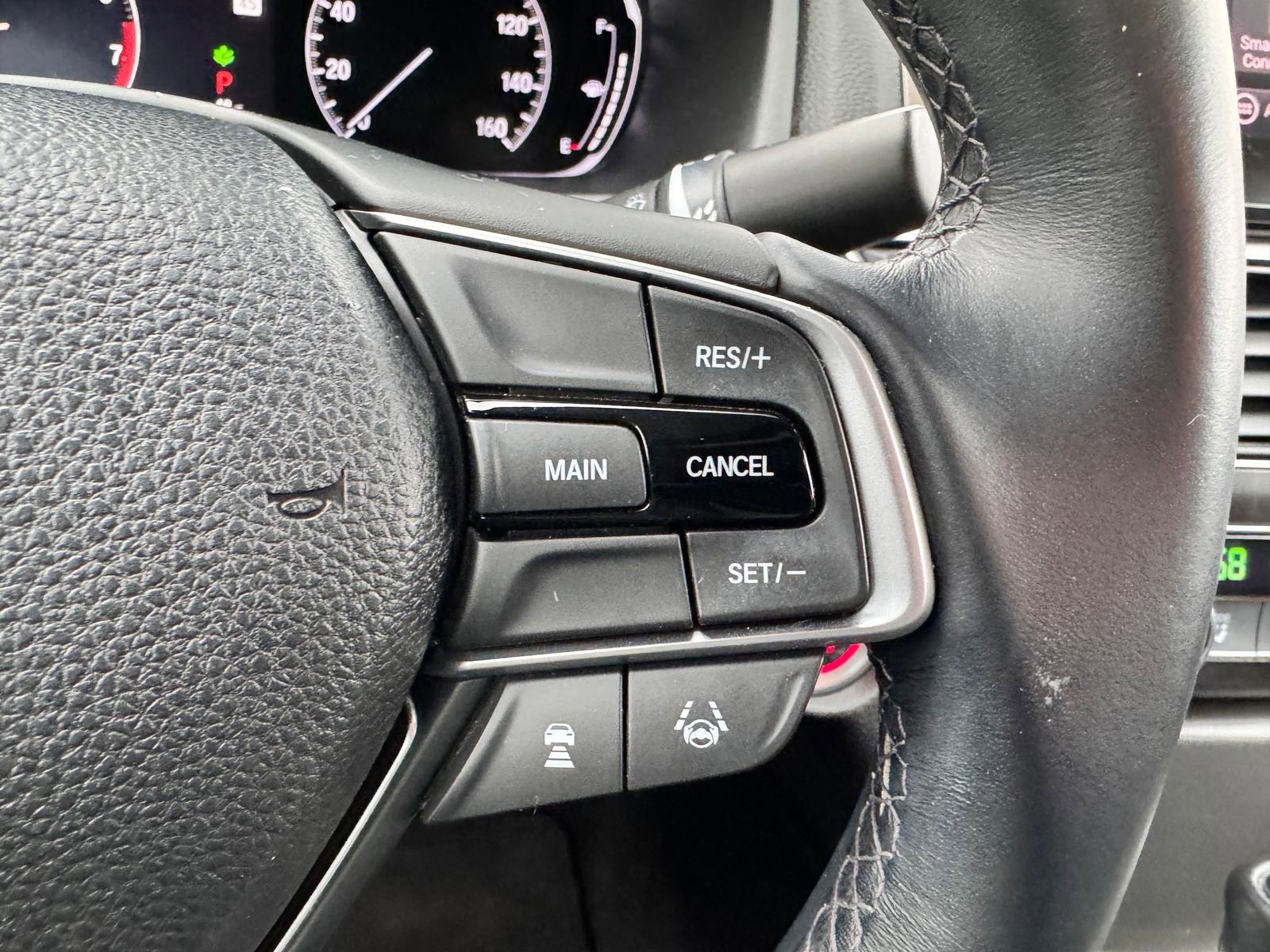 Used 2018 Honda Accord EX-L image 16