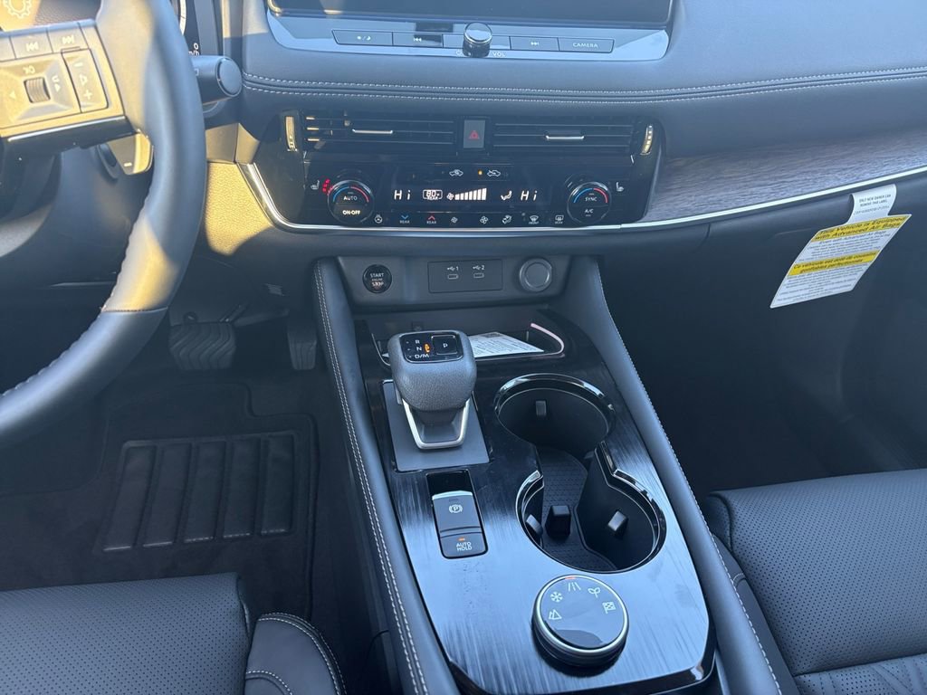 New 2026 Nissan Rogue Platinum w/ Platinum Premium Package image 11