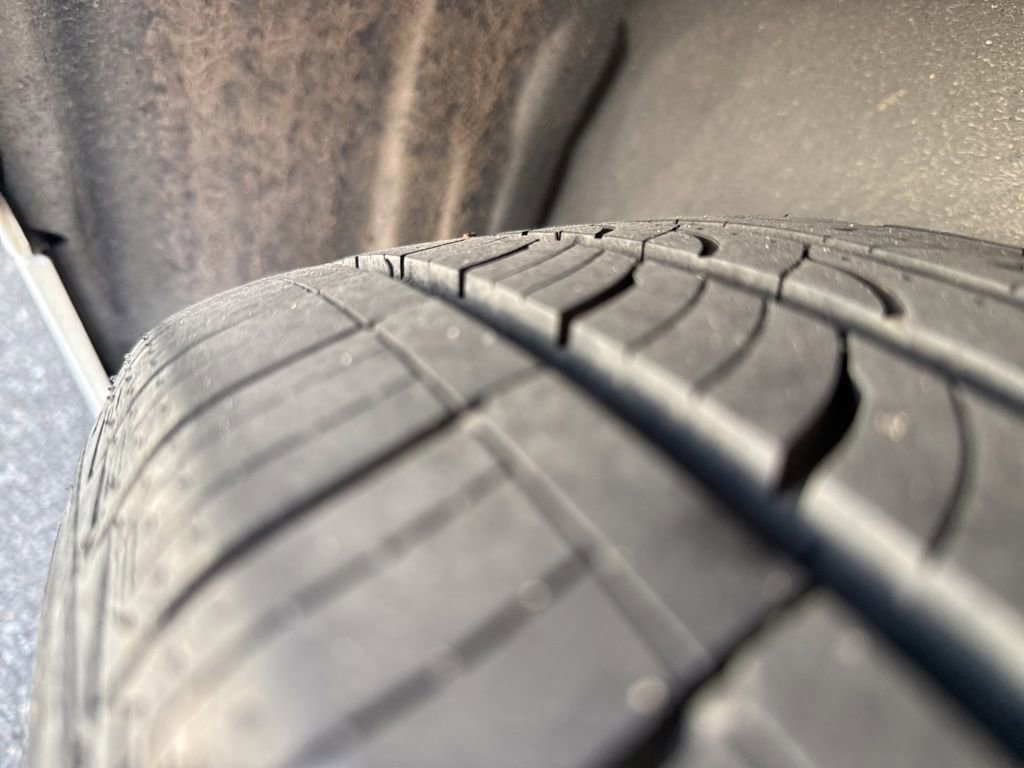 Used 2024 Chrysler Voyager LX FWD image 5