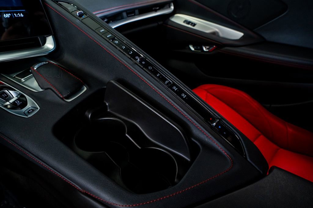 Used 2022 Chevrolet Corvette Stingray Coupe w/ Z51 Performance Package image 49