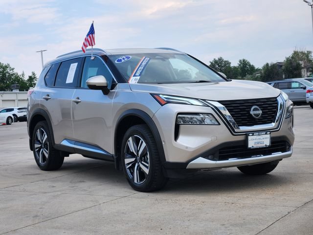 Used 2022 Nissan Rogue Platinum w/ Head-Up Display Package AWD/4WD image 3