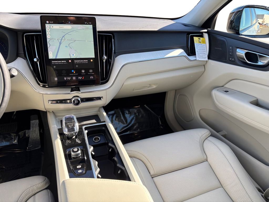 New 2026 Volvo XC60 B5 Ultra w/ Protection Package Premier image 9