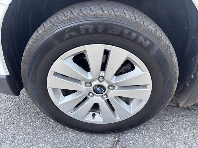 Used 2017 Subaru Outback 2.5i Premium AWD/4WD image 17