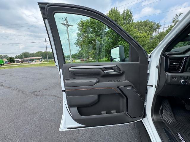 New 2025 GMC Sierra 2500 AT4 w/ AT4 Premium Plus Package image 14